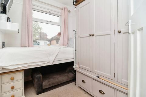 3 bedroom terraced house for sale, St. Lukes Road, Southend-on-sea, SS2