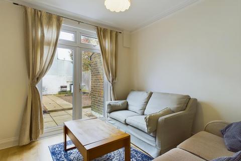 4 bedroom terraced house to rent - Church Lane, Tooting Bec