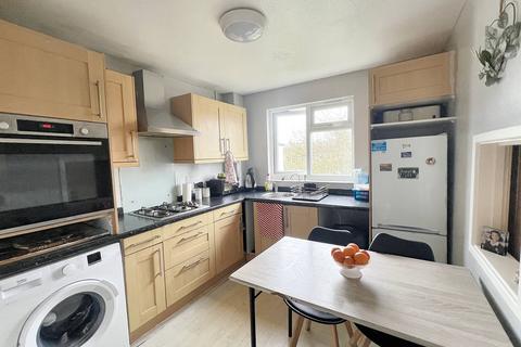 1 bedroom flat for sale, Northmead Road, Slough SL2