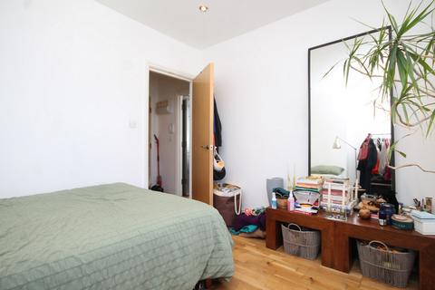 2 bedroom flat to rent, Beresford Road, Wood Green, N8