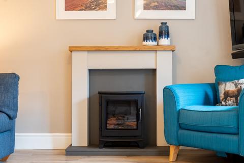 33 The Spinney, Sheffield, S17 3AL