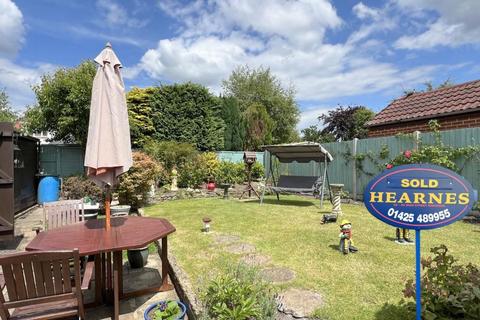 14 Burn Close, Verwood, BH31 6DN