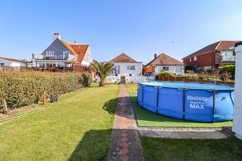 3 bedroom detached bungalow for sale, Bembridge Drive, Hayling Island