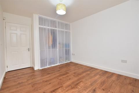 1 bedroom flat to rent, Chestnut Grove London SE20