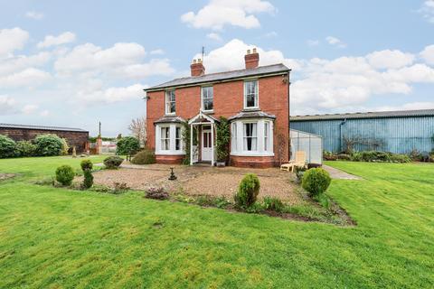 3 bedroom detached house for sale, North Road, Leominster HR6