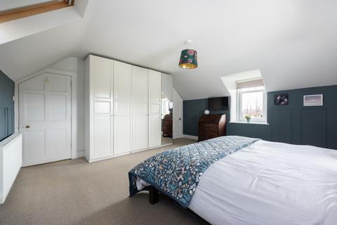 Burnhead Cottage, 132 Lasswade Road, Edinburgh, EH16 6QY