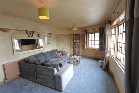 undefined, Kingsdown Court, South Croydon