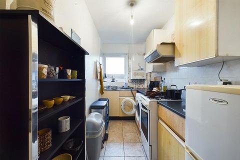 1 bedroom flat for sale - Hazelmere Road, Northolt, UB5