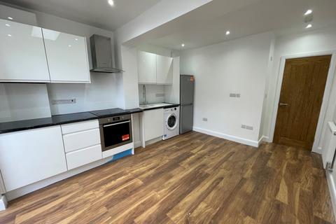 4 bedroom house to rent - Reform Row, Tottenham, N17