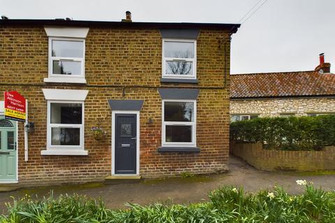 2 bedroom end of terrace house for sale - Front Street, Wold Newton, YO25 3YG