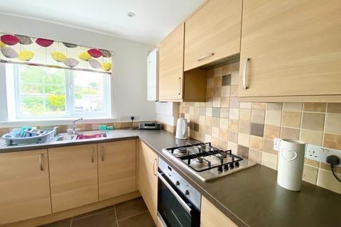 2 bedroom end of terrace house to rent, Caspian Close Fishbourne PO18