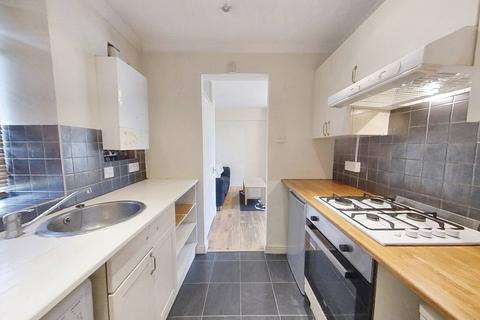 1 bedroom flat to rent - Kimber Road, London SW18