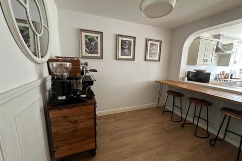2 Croxall Road, Alrewas, Burton-on-trent, DE13 7BD