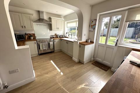 2 Croxall Road, Alrewas, Burton-on-trent, DE13 7BD
