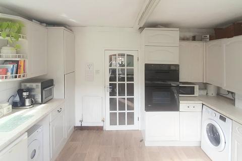 25 Beech Way, Epsom, KT17 4NG
