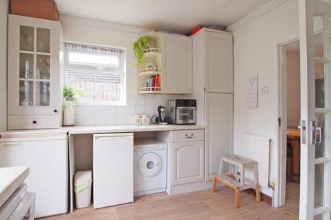 25 Beech Way, Epsom, KT17 4NG
