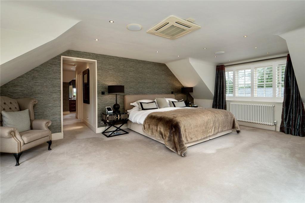 Main Bedroom