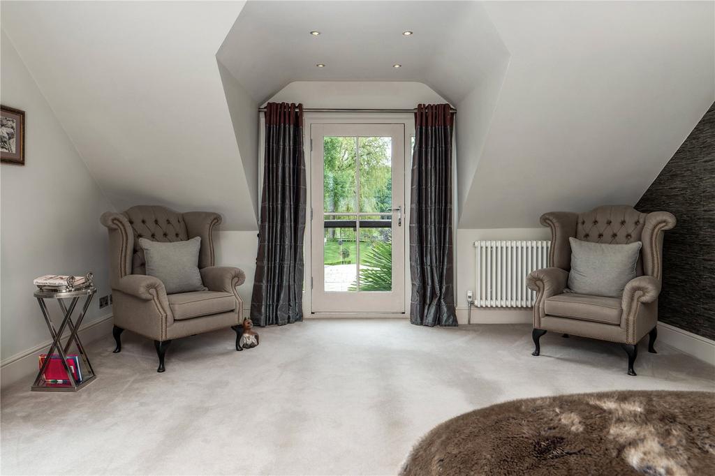 Main Bedroom