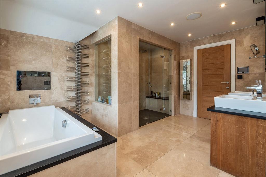 Ensuite
