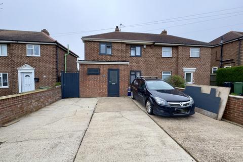 3 bedroom semi-detached house for sale - The Hydneye, Eastbourne, East Sussex, BN22