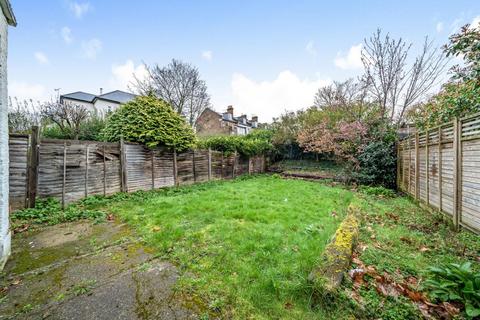 7 Heathfield Road, London, W3 8EH