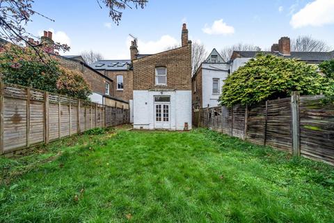 7 Heathfield Road, London, W3 8EH