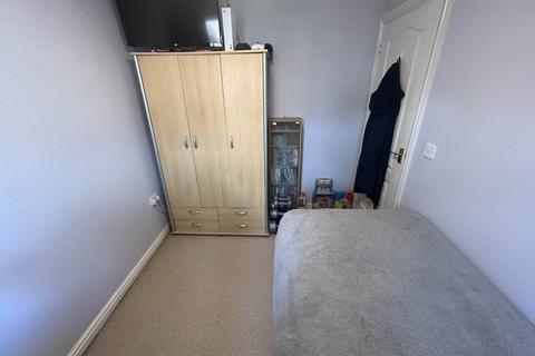 6 Attock Close, Oldham, OL9 7BP
