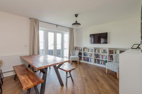 5 Ashgrove Crescent, Loanhead, EH20 9GB