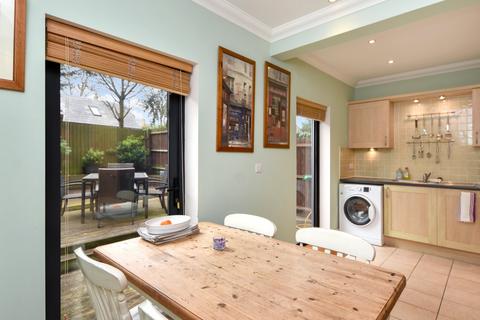 6 Chapel Place, Shoeburyness, Southend-on-sea, SS3 9QU