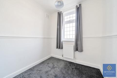 19 Collier Row Lane, Romford, RM5 3BL