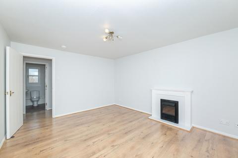 2 bedroom flat for sale, 4/8 Tytler Gardens, Edinburgh, EH8 8HS