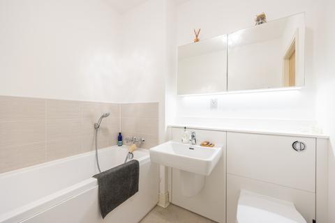 Flat 8, 49 Lowrie Gait, South Queensferry, EH30 9AB