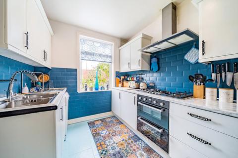 3 bedroom terraced house for sale, Roseveare Road, London