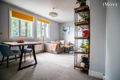 Flat G, Mowbray Grange, 2 Mowbray Road, London, SE19 2RN