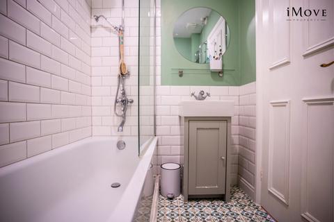 Flat G, Mowbray Grange, 2 Mowbray Road, London, SE19 2RN