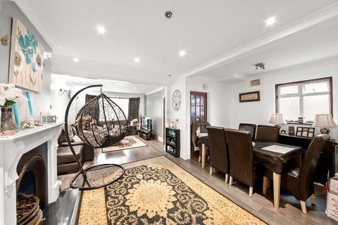 3 bedroom semi-detached house for sale - Hounslow TW5