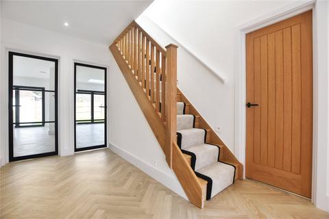 13 Squires Way, Dartford, DA2 7NN