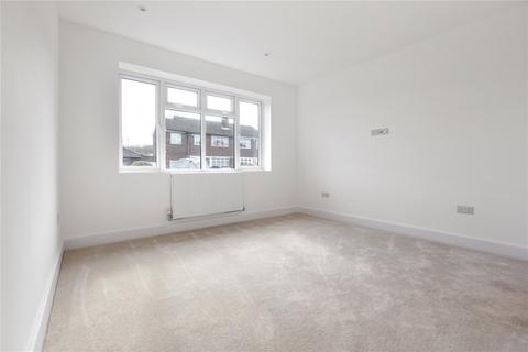 13 Squires Way, Dartford, DA2 7NN