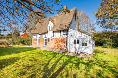 3 bedroom detached house to rent, Dorking Tye, Bures CO8