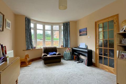 4 bedroom semi-detached house for sale - Burton Road, Melton Mowbray