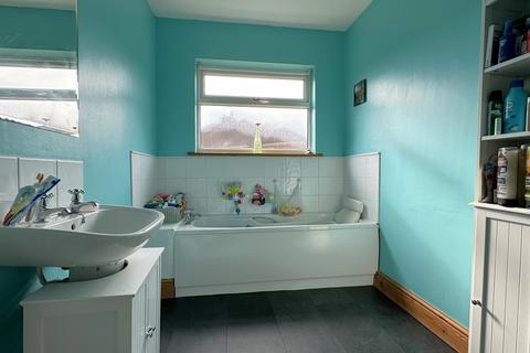 4 bedroom semi-detached house for sale, Burton Road, Melton Mowbray