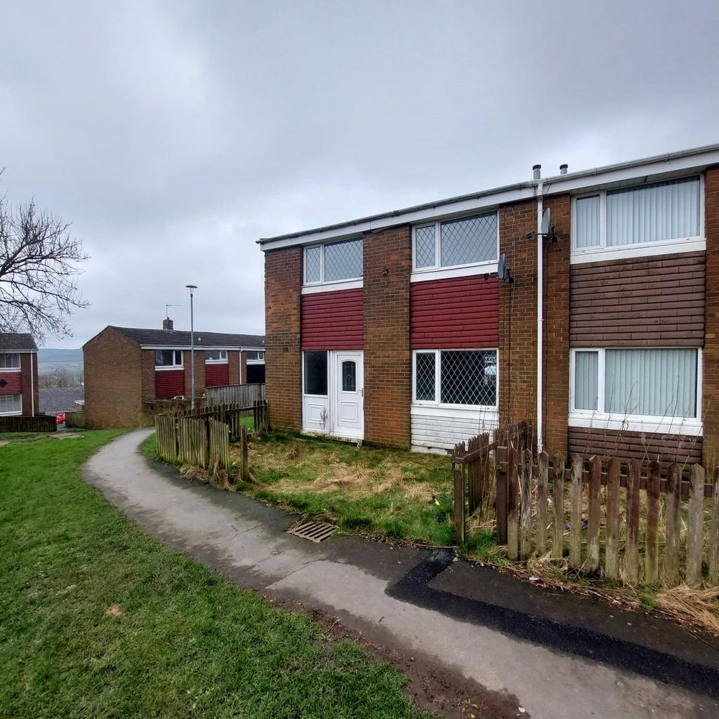 Eastfields, Stanley, DH9 2 bed end of terrace house £575 pcm (£133 pw)