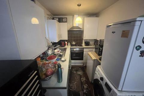 1 bedroom flat for sale, Makepeace Road, Northolt