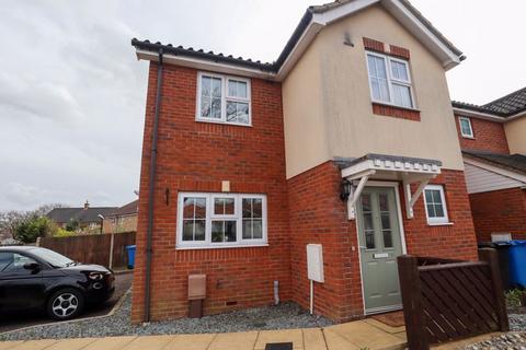 4 bedroom semi-detached house to rent - Kinghorn Road, Norwich