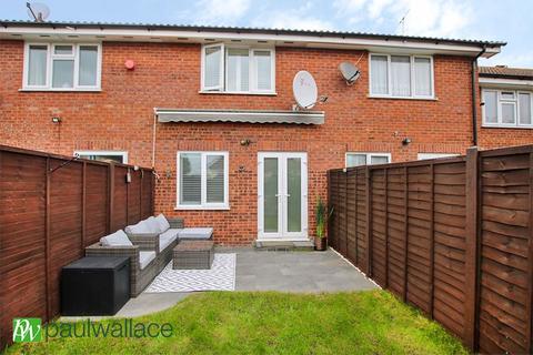 33 Foxes Drive, Waltham Cross, EN7 6HG