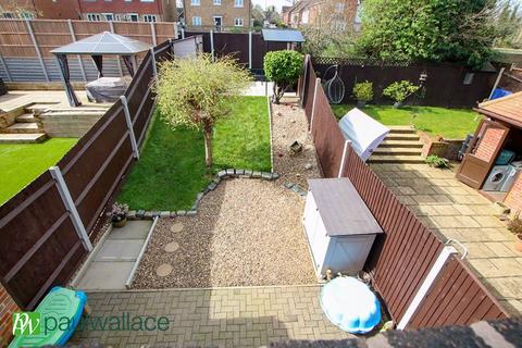 2 bedroom semi-detached house for sale, Saunders Close, West Cheshunt