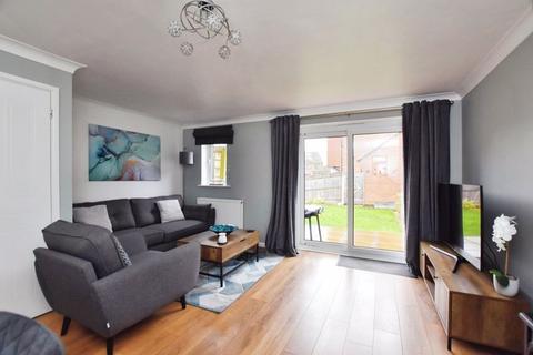 3 bedroom end of terrace house for sale, The Sandringhams, Whaddon                                                                           *VIDEO TOUR*