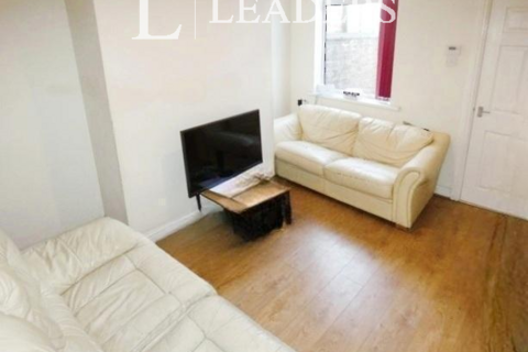4 bedroom terraced house to rent, Kinsey Street; Silverdale; ST5
