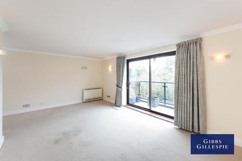 2 bedroom apartment to rent, Winslow Close, Pinner