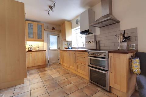 3 bedroom semi-detached house for sale - Merrivale Road, Stafford ST17